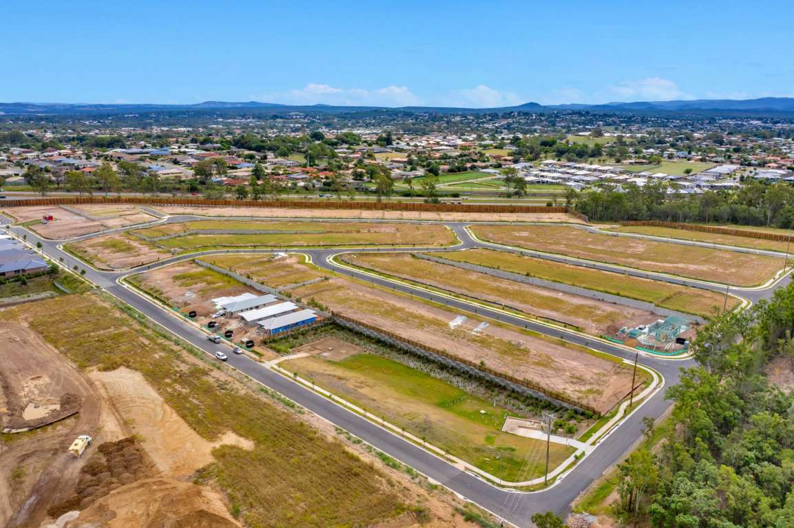 New Land Estate Hashtag Portal